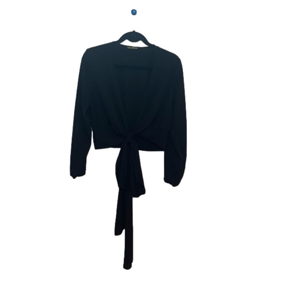 𝅺FASHION Nova Front Tie Long Sleeve V-Neck Top Premium Collection | Black